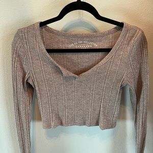 Aeropostale long sleeve cropped top